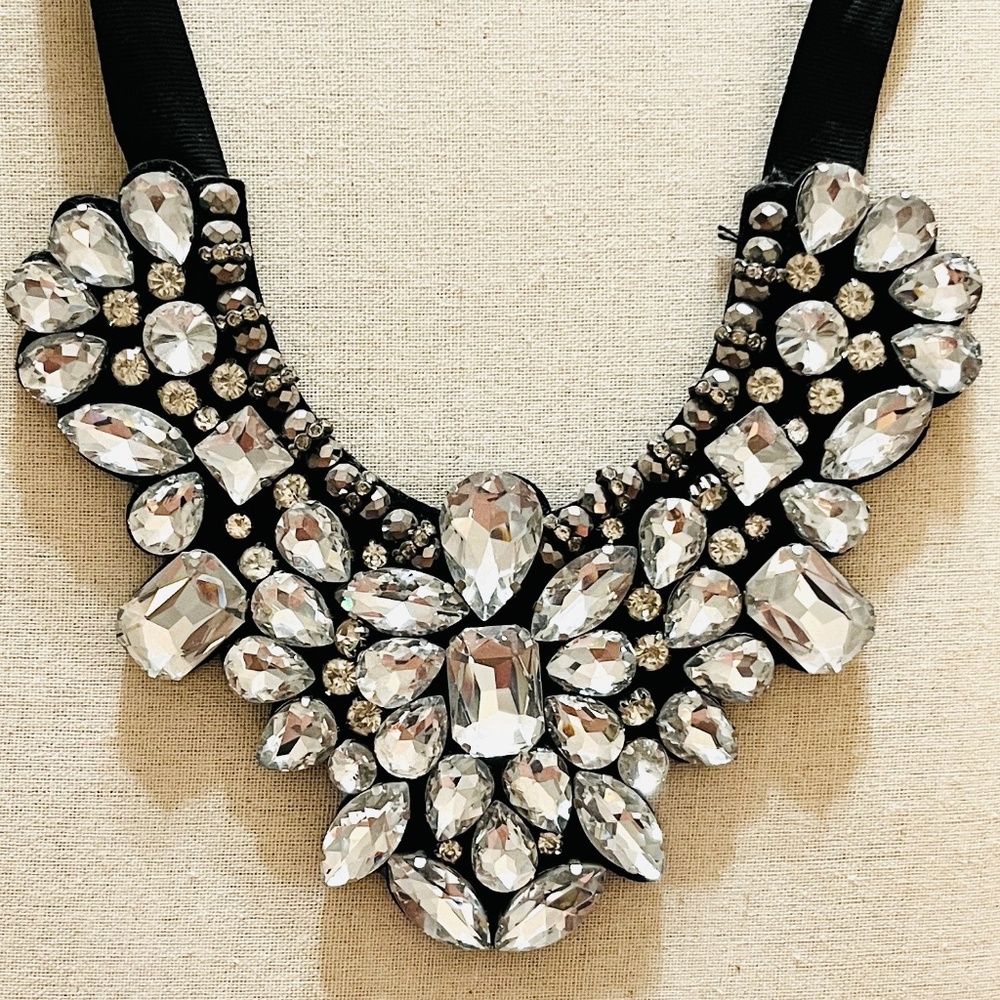 Gorgeous Rhinestone "Bib" Statement Necklace - Picture 2 of 5